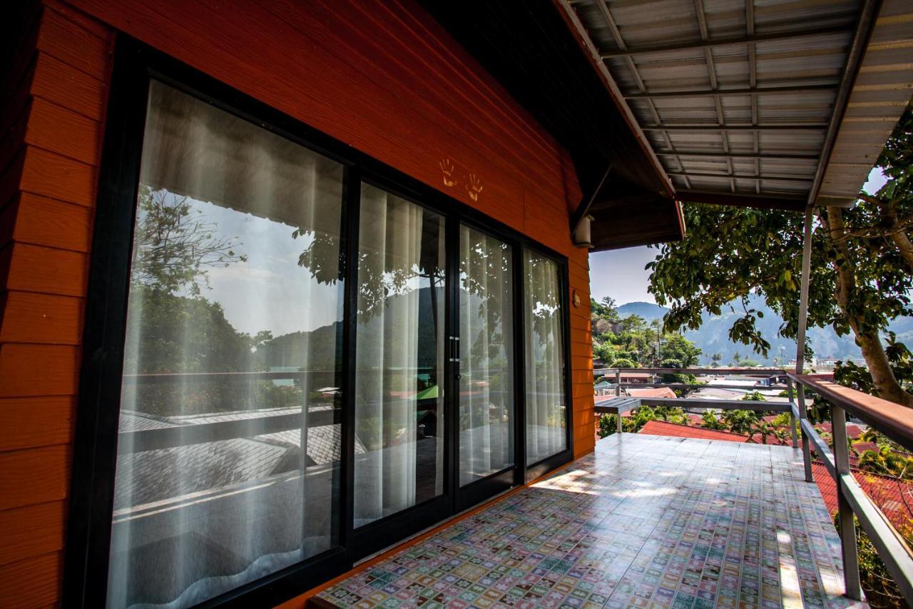 Phitharom Pp Resort Phi Phi Don Exterior photo