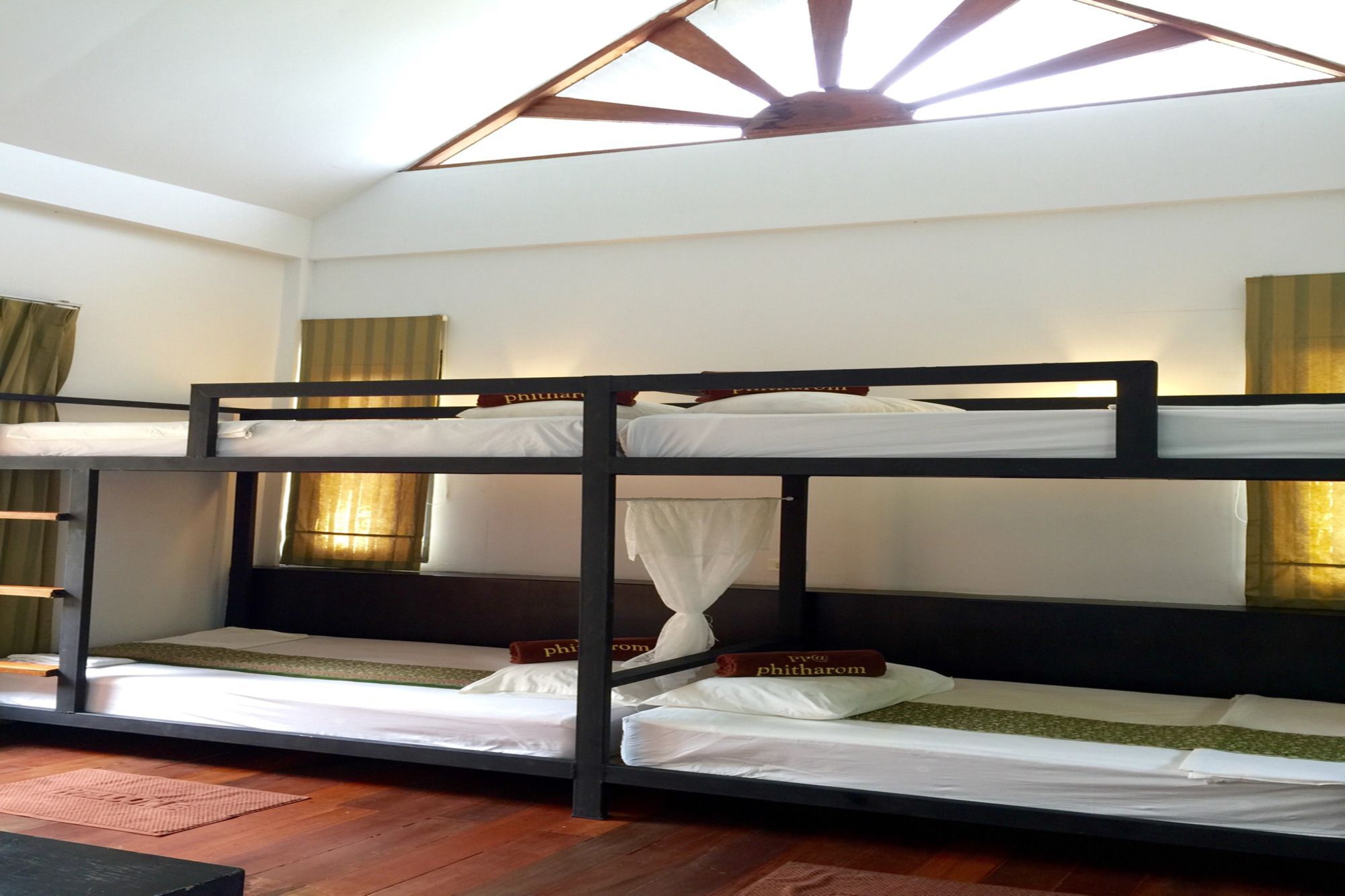 Phitharom Pp Resort Phi Phi Don Exterior photo