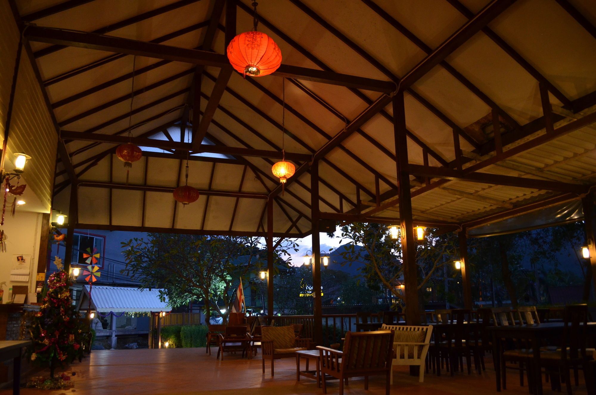 Phitharom Pp Resort Phi Phi Don Exterior photo